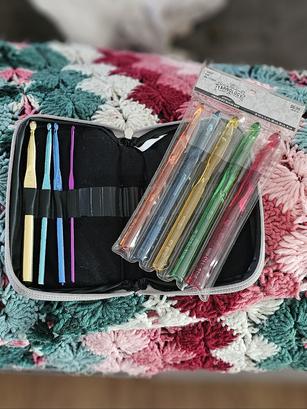 Crochet Hooks with Organizer